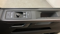 Volkswagen Caravelle 2.0 TDI Executive 199 4MOTION 5dr DSG Diesel Estate